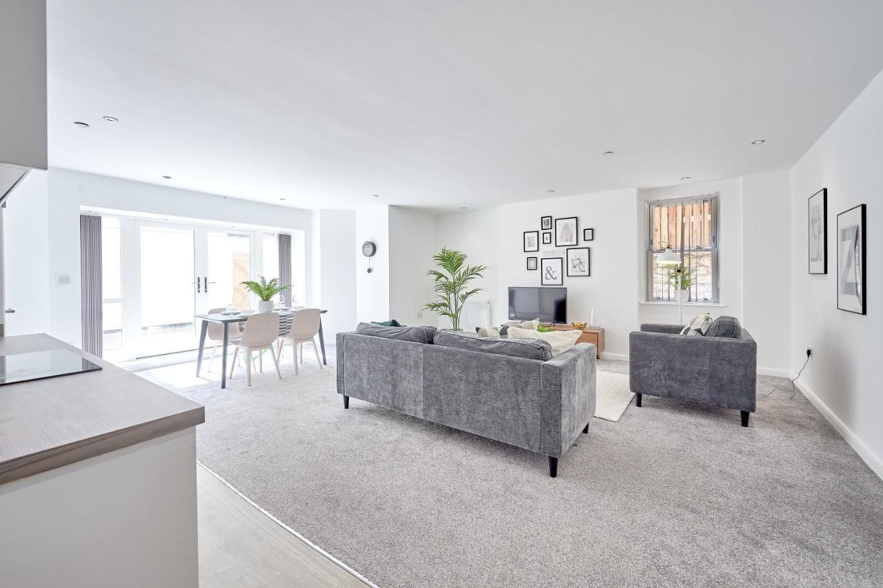 Modern 2 Bedroom Apartment In Preston Πρέστον Εξωτερικό φωτογραφία