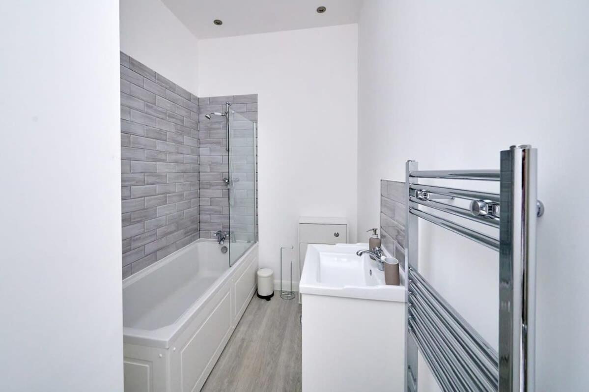 Modern 2 Bedroom Apartment In Preston Πρέστον Εξωτερικό φωτογραφία