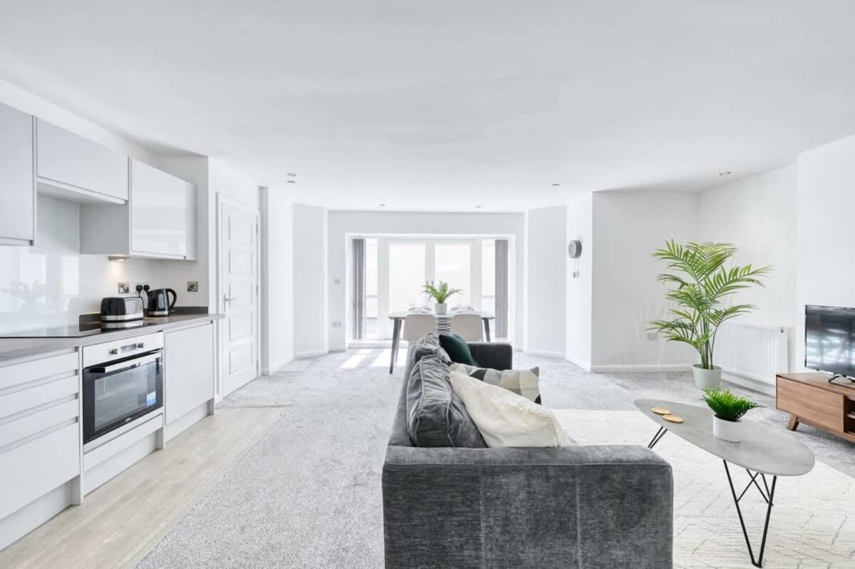 Modern 2 Bedroom Apartment In Preston Πρέστον Εξωτερικό φωτογραφία